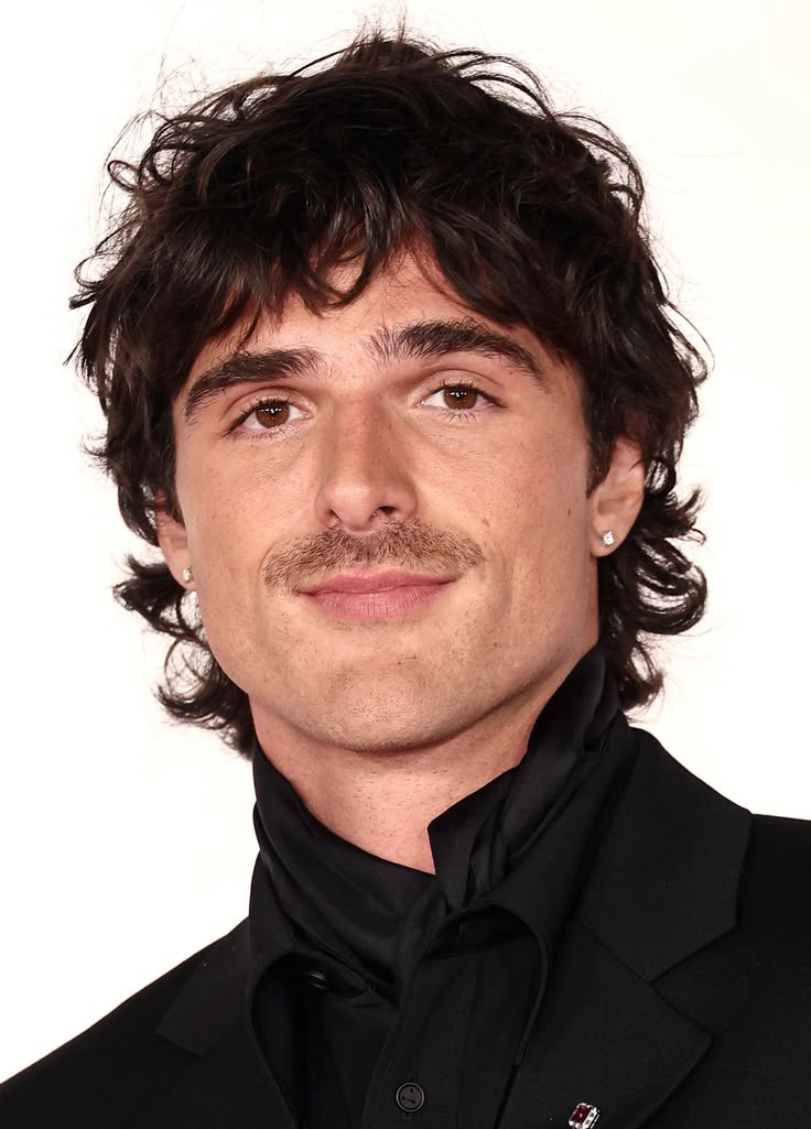 The Unrushed Magnetism of Jacob Elordi